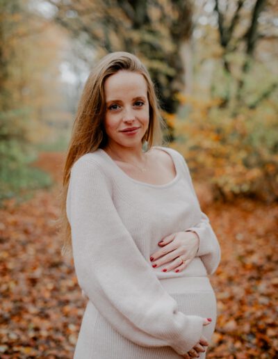 Babybauch Shooting in Rostock im Herbst