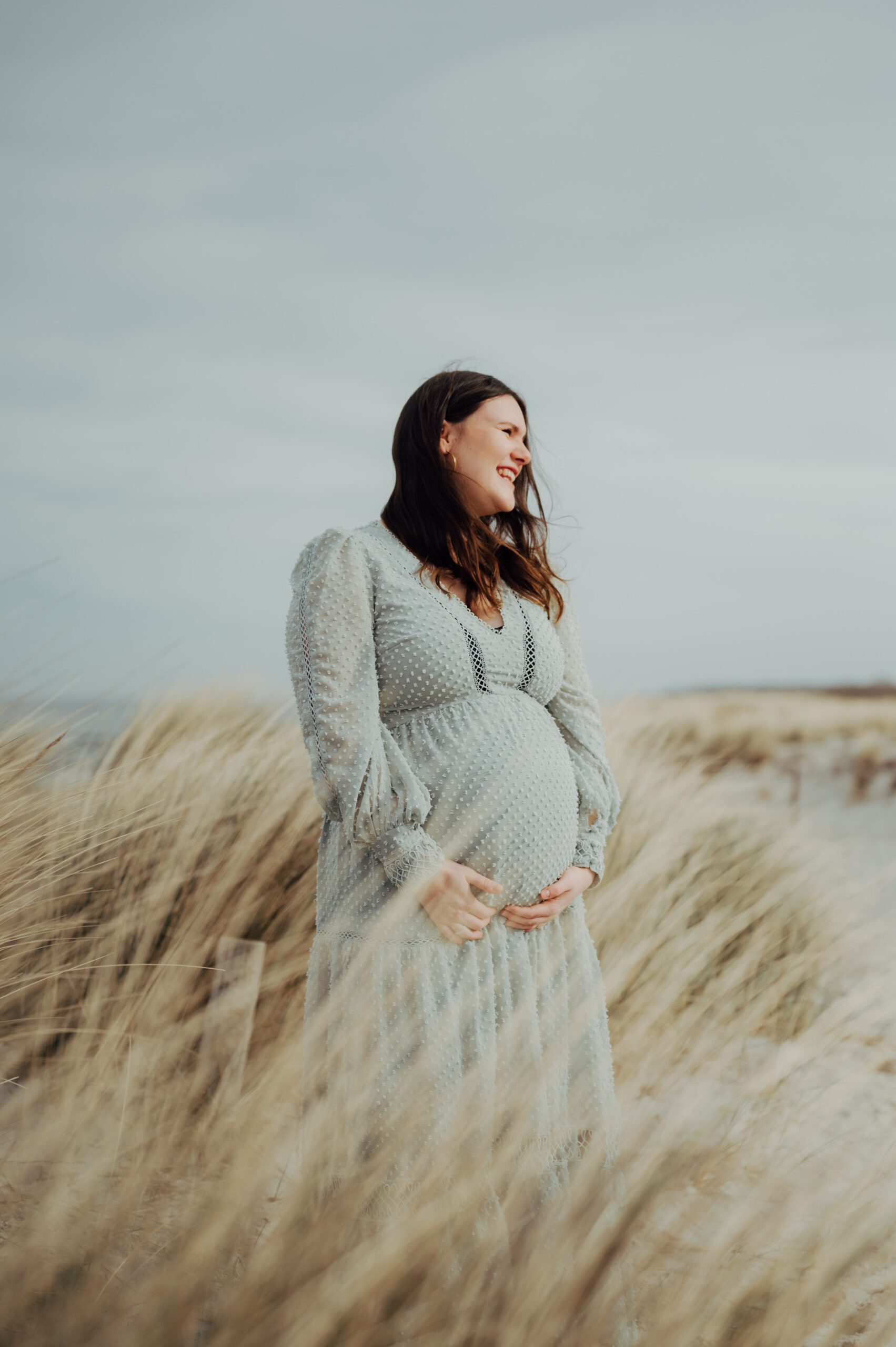 Babybauchshooting Warnemünde Strand Rostock