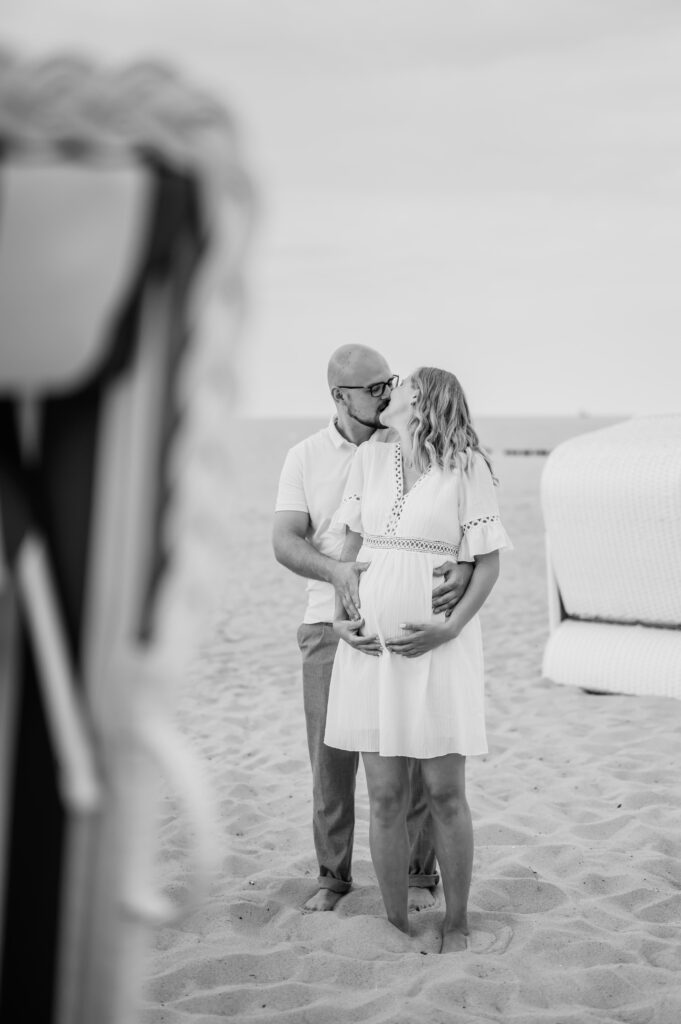 Babybauchshooting am Strand