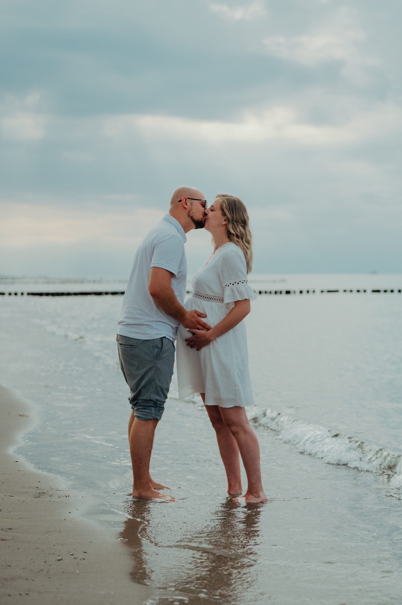 Babybauchshooting am Strand